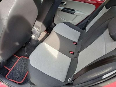 Usata Seat Mii Style 60 CV (44 kW) 2014 Rosso Utilitaria