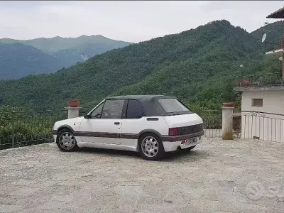 Usata Peugeot 205 113 CV (83 kW) 1990 Bianco Cabrio