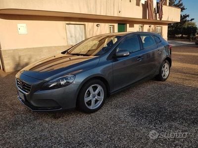 Occasion Volvo V40 120 ch (88 kW) 2015 Gris Break
