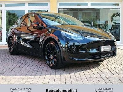 Usata Tesla Model Y RWD 127 kW (173 CV) 2025 Nero SUV