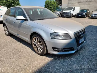 Usata Audi A3 Sportback 105 CV (77 kW) 2011 Grigio Utilitaria