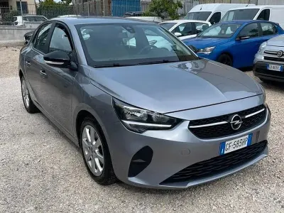 Usata Opel Corsa Edition 102 CV (75 kW) 2021 Grigio Utilitaria