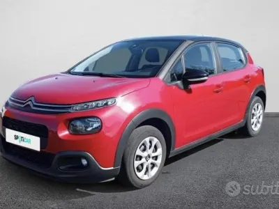 Begagnad Citroën C3 2019 Röd Halvkombi