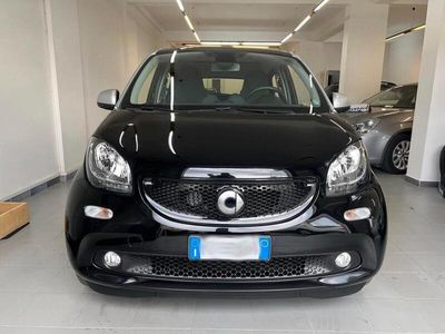 Usata Smart ForFour Passion 71 CV (52 kW) 2016 Nero Utilitaria