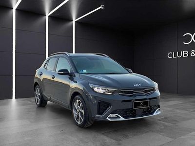 Grigio scuro met Usata 2022 Kia Stonic GT-Line SUV | 17.000 € (Cara)