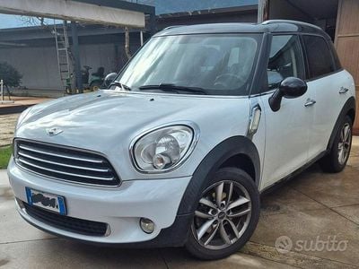 Usata Mini Countryman Business 110 CV (80 kW) 2014 Bianco SUV