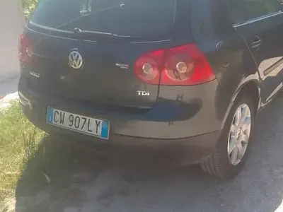 Usata VW Golf IV 105 CV (77 kW) 2005 Berlina