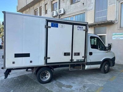Usata Iveco Daily 106 CV (77 kW) 2014 Bianco Furgone