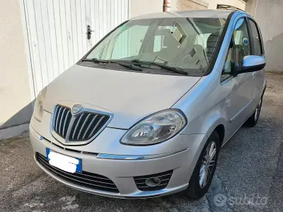 Usata Lancia Musa 120 CV (88 kW) 2012 Monovolume