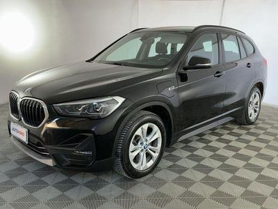 Usado BMW X1 Advantage 220 HP (161 kW) 2021 Preto SUV