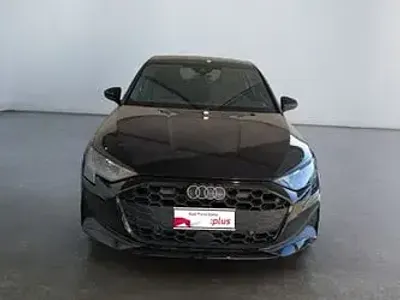 Ny Audi A3 Sportback Ambiente 400 HK (294 kW) 2026 Gul Halvkombi