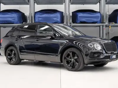 Usata Bentley Bentayga 608 CV (447 kW) 2016 Nero SUV