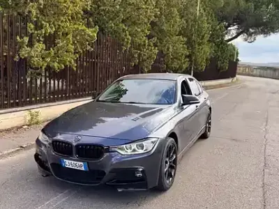 Käytetty BMW 320 184 HP (135 kW) 2012 Harmaa Sedan