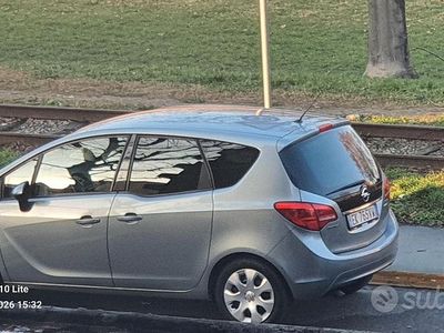 Usata Opel Meriva Cosmo 110 CV (80 kW) 2011 Grigio Monovolume