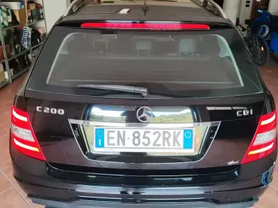 Usata Mercedes C200 Avantgarde 136 CV (100 kW) 2012 Nero Station wagon
