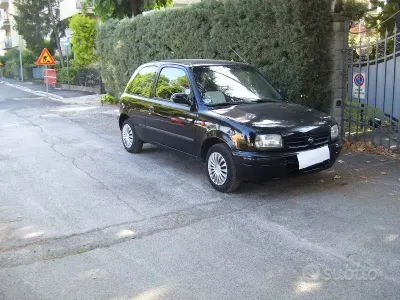 Usata Nissan Micra 75 CV (55 kW) 1996 Nero Utilitaria