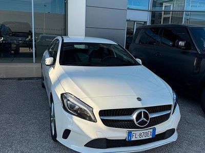 Usata Mercedes A180 109 CV (80 kW) 2017 Bianco Berlina