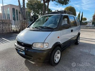Usata Nissan Serena 74 CV (54 kW) 2001 Grigio Monovolume