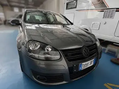Usata VW Golf VI GT 105 CV (77 kW) 2008 Grigio Utilitaria