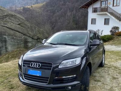 Usata Audi Q7 233 CV (171 kW) 2006 Grigio SUV