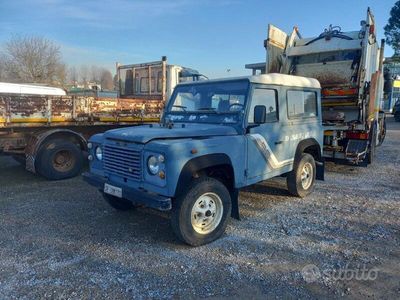 usata Land Rover Defender 90 2.5i 84 CV 3 porte