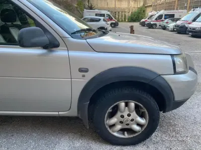 Usata Land Rover Freelander 109 CV (80 kW) 2003 Grigio SUV