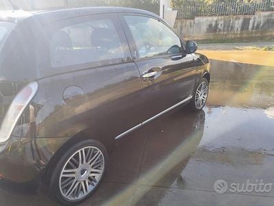 Usata Lancia Ypsilon 75 CV (55 kW) 2011 Nero Utilitaria