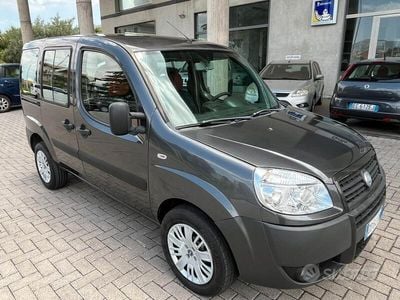 Käytetty Fiat Doblò 85 HP (62 kW) 2006 Harmaa Tila-auto