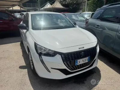 Usata Peugeot 208 Allure 75 CV (55 kW) 2022 Grigio Utilitaria