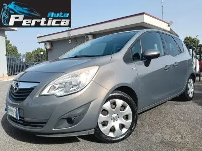 Usata Opel Meriva 101 CV (74 kW) 2010 Grigio Monovolume