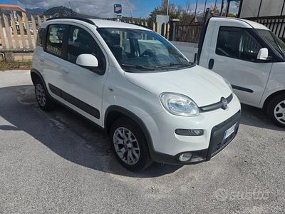 Usata Fiat Panda 4x4 S 95 CV (69 kW) 2016 Bianco Utilitaria