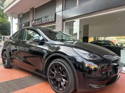 Usata Tesla Model Y 152 kW (208 CV) 2023 Nero SUV