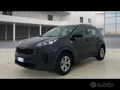 Usata Kia Sportage Active 132 CV (97 kW) 2017 Nero metallizzato SUV
