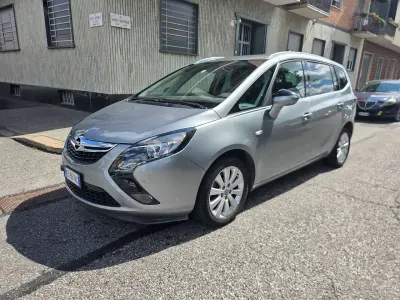 Usata Opel Zafira Tourer 140 CV (102 kW) 2015 Argento Monovolume