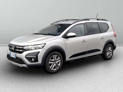 Usata Dacia Jogger Comfort 101 CV (74 kW) 2022 Grigio Monovolume