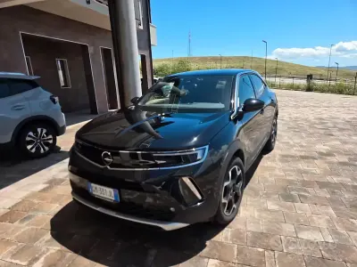 Usata Opel Mokka 131 CV (96 kW) 2023 Nero SUV