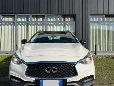 Usata Infiniti Q30 170 CV (125 kW) 2017 Berlina