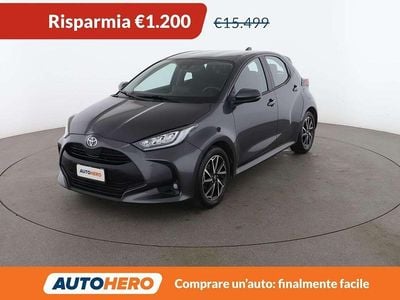 Usata Toyota Yaris Trend 72 CV (52 kW) 2022 Grigio Utilitaria
