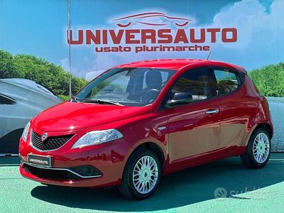 Usata Lancia Ypsilon Gold 80 CV (58 kW) 2017 Rosso Utilitaria