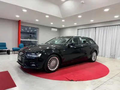 Käytetty Audi A4 Advanced 150 HP (110 kW) 2015 Musta Farmari