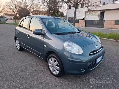 Usata Nissan Micra 80 CV (58 kW) 2012 Grigio Utilitaria