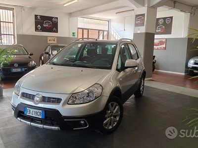 Usata Fiat Sedici Emotion 135 CV (99 kW) 2010 Grigio SUV