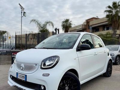 Usata Smart ForFour Brabus 71 CV (52 kW) 2017 Bianco Utilitaria