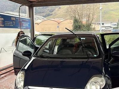 Occasion Fiat Punto 77 ch (56 kW) 2010 Bleue Citadine
