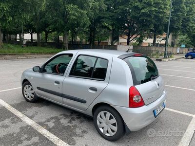 usata Renault Clio 1.1 neopatentati 2006