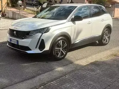 Usata Peugeot 3008 131 CV (96 kW) 2022 SUV