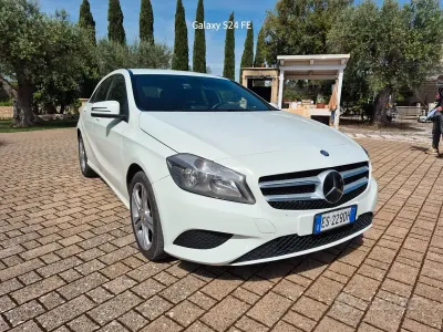 Käytetty Mercedes A200 Executive 136 HP (100 kW) 2013 Valkoinen Sedan