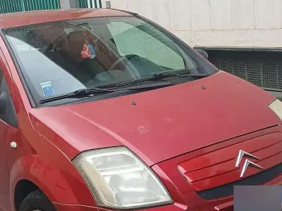 Usata Citroën C2 73 CV (53 kW) 2005 Rosso Utilitaria