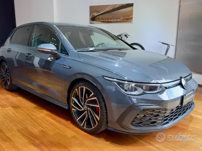 Gebraucht VW Golf VIII GTD 200 PS (147 kW) 2021 Grau Limousine