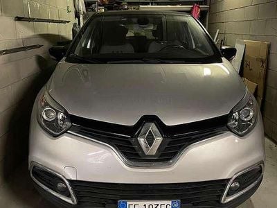 Usata Renault Captur Intens 120 CV (88 kW) 2016 Argento SUV